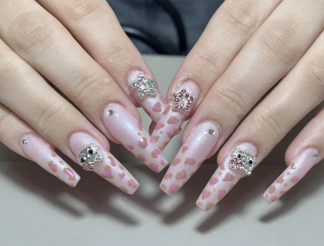 ネイル ハンドネイル ハンドケア 🍑 momo_nailのネイルデザイン