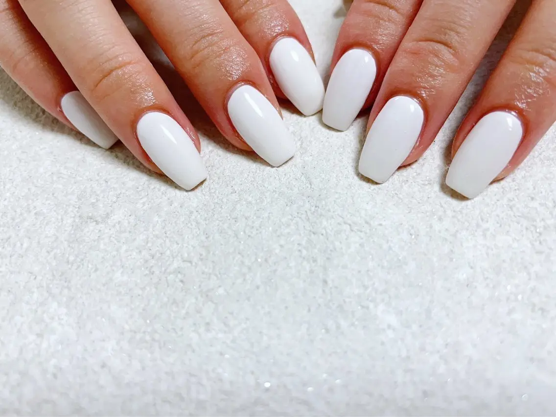 ネイル オーロラネイル フラワーネイル フットネイル フレンチネイル ジェルネイル ハンドネイル mogunail &blowのネイルデザイン