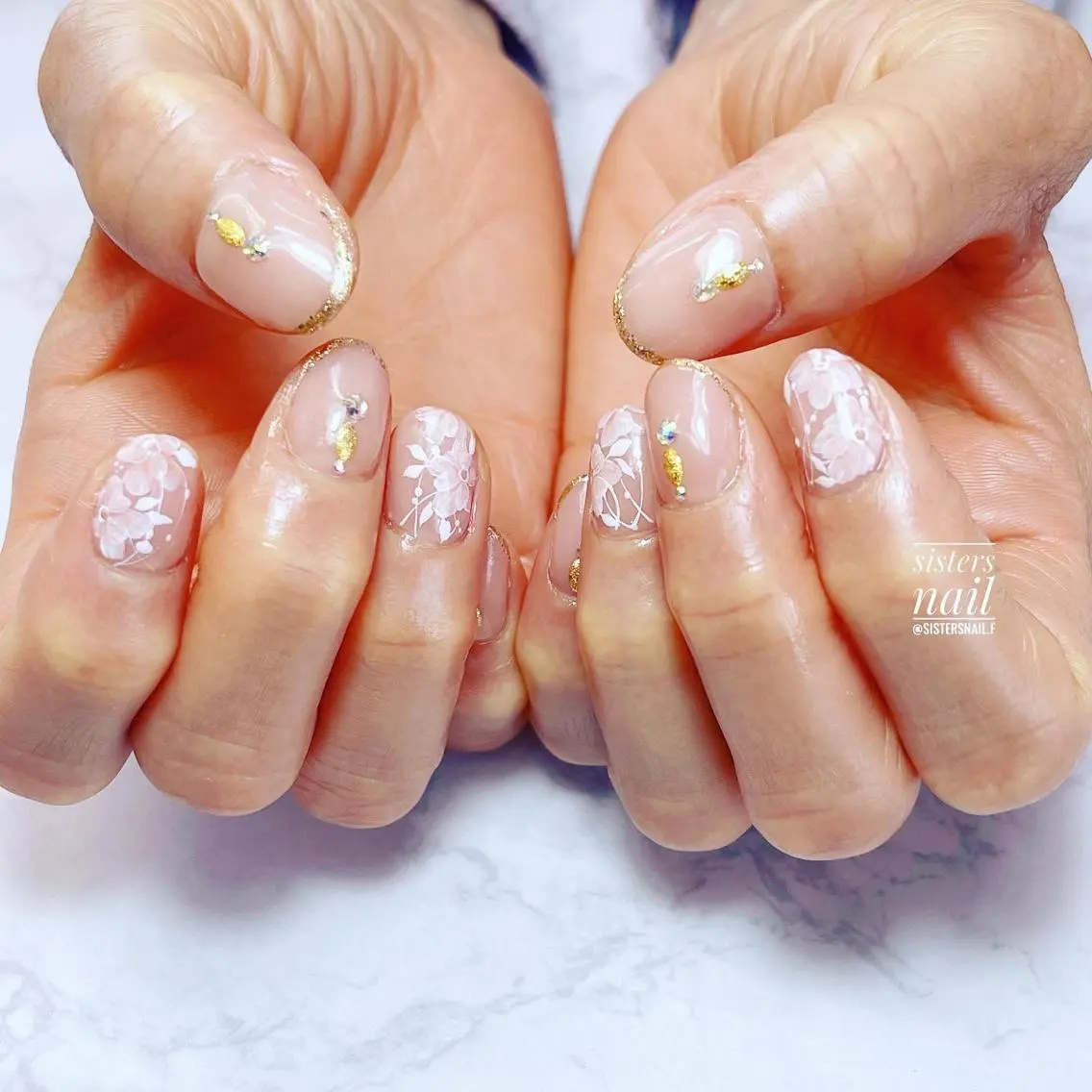 ネイル アートネイル フラワーネイル フレンチネイル ホログラムネイル キラキラネイル sisters nail.fのネイルデザイン