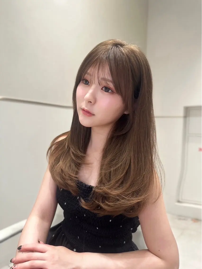 ロング カラー ベージュカラー 韓国風ヘア レイヤーカット シースルーバング 🍑韓国風レイヤー 🍑莉子のヘアスタイル