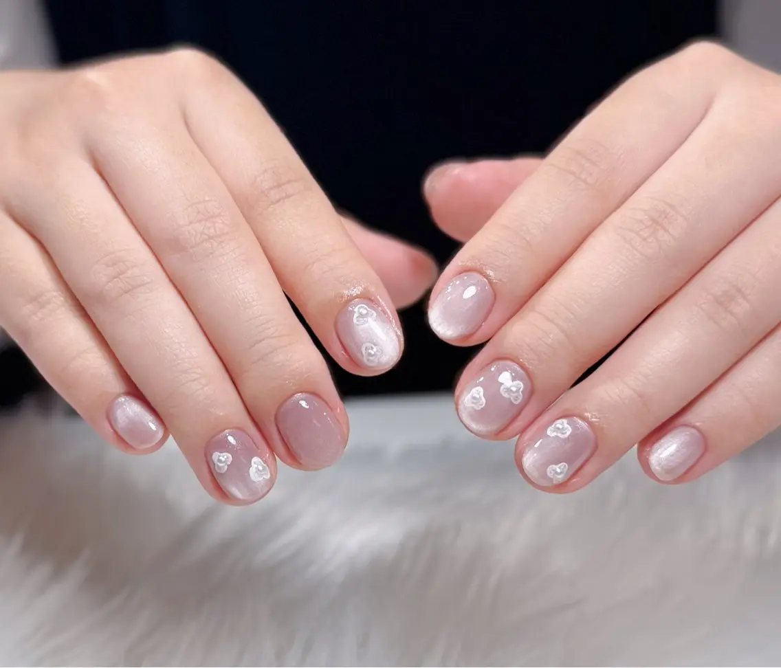 ネイル オーロラネイル チークネイル フットネイル フレンチネイル ジェルネイル ハンドネイル Nichi Nailsのネイルデザイン