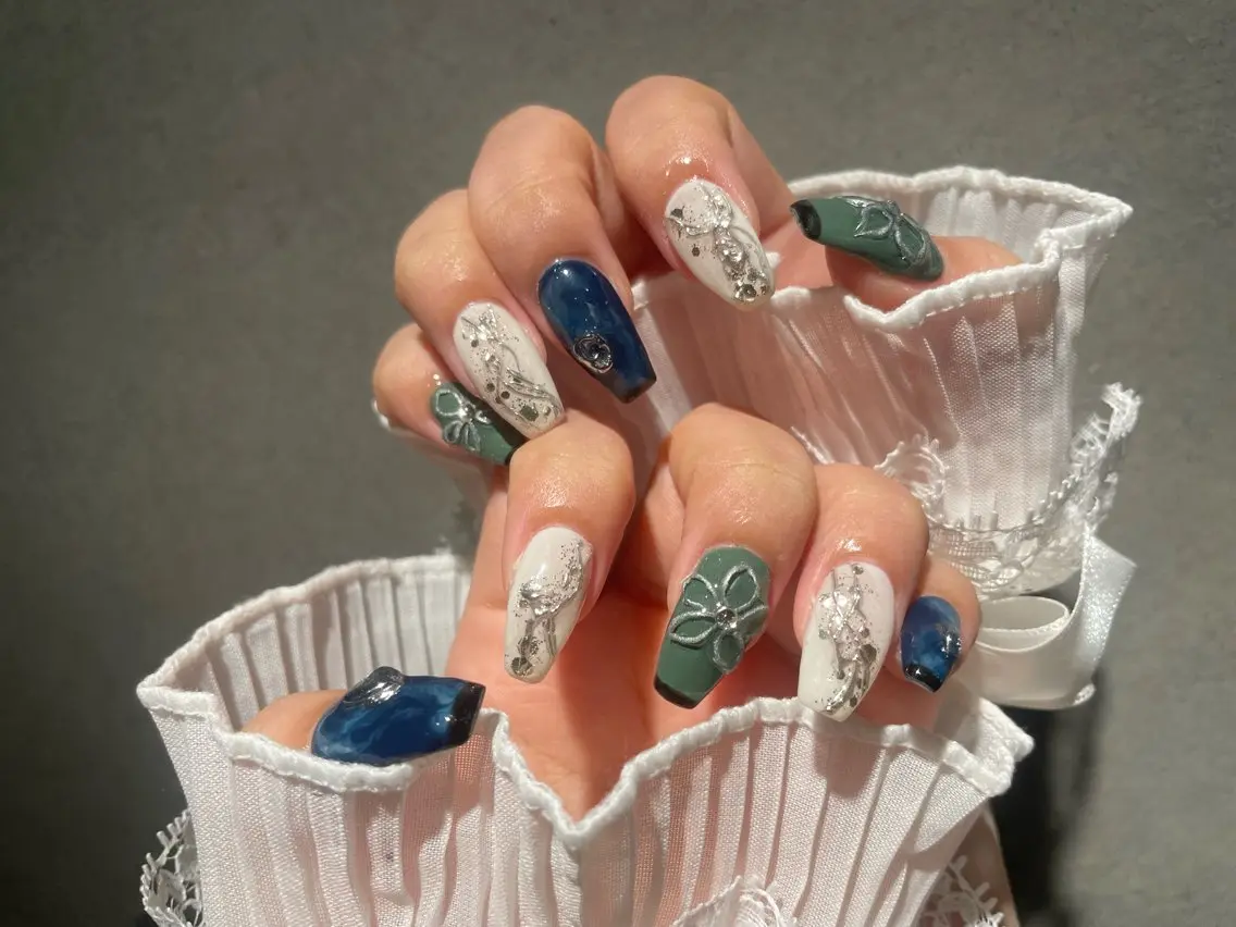 ネイル ニュアンスネイル ハンドネイル I-nail Moeのネイルデザイン