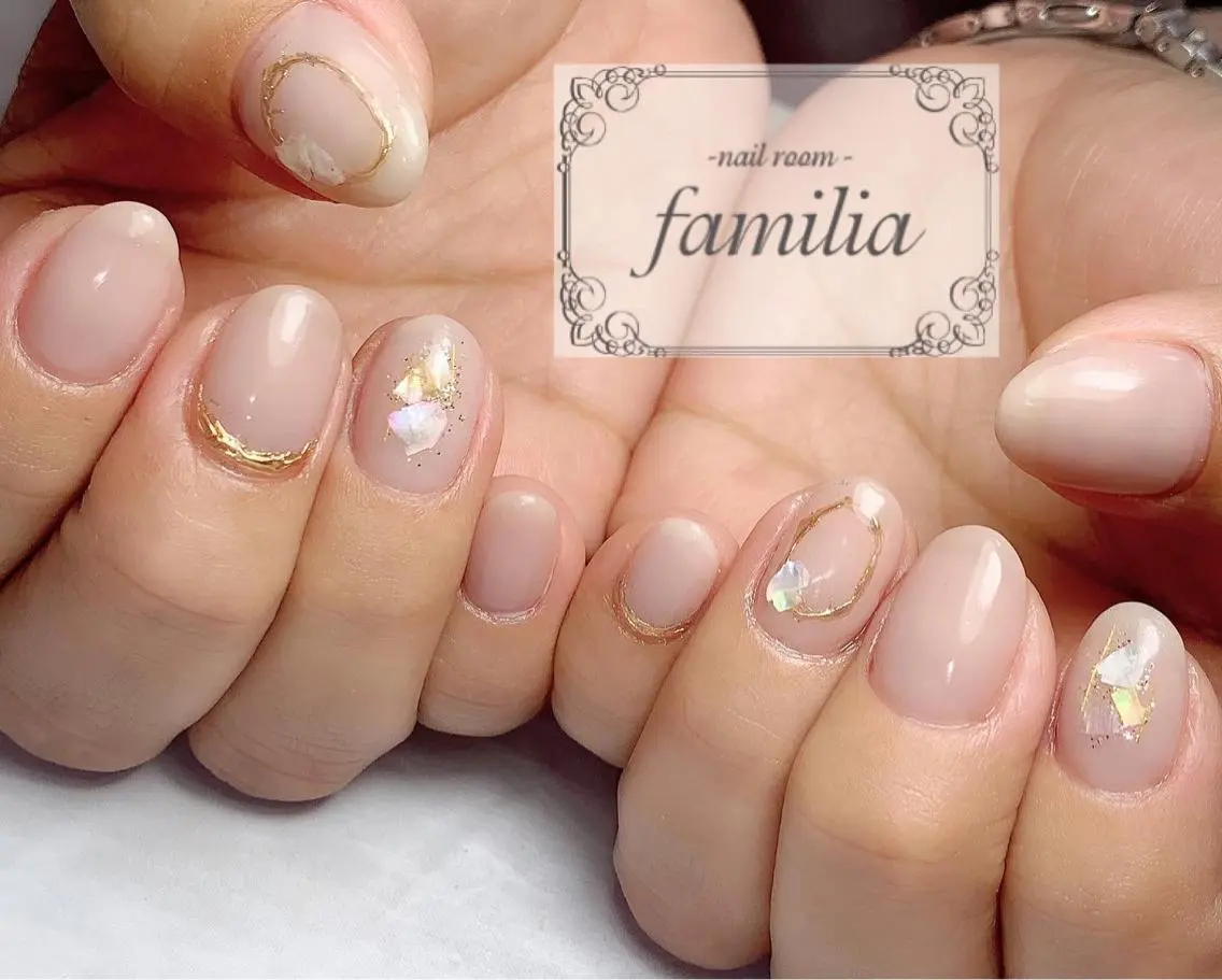 ネイル ハンドネイル -nailroom- familiaのネイルデザイン