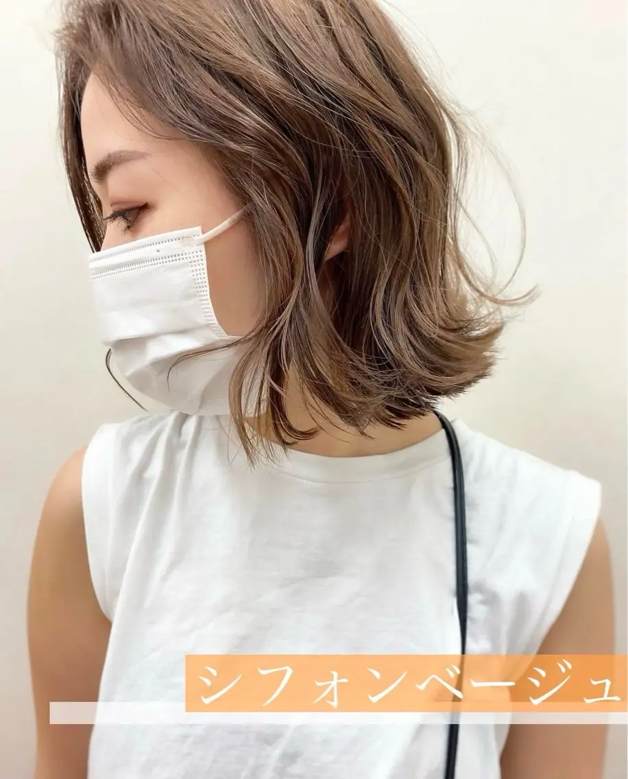 ショート カラー ベージュカラー レイヤーカット ナカジマ ナナのヘアスタイル