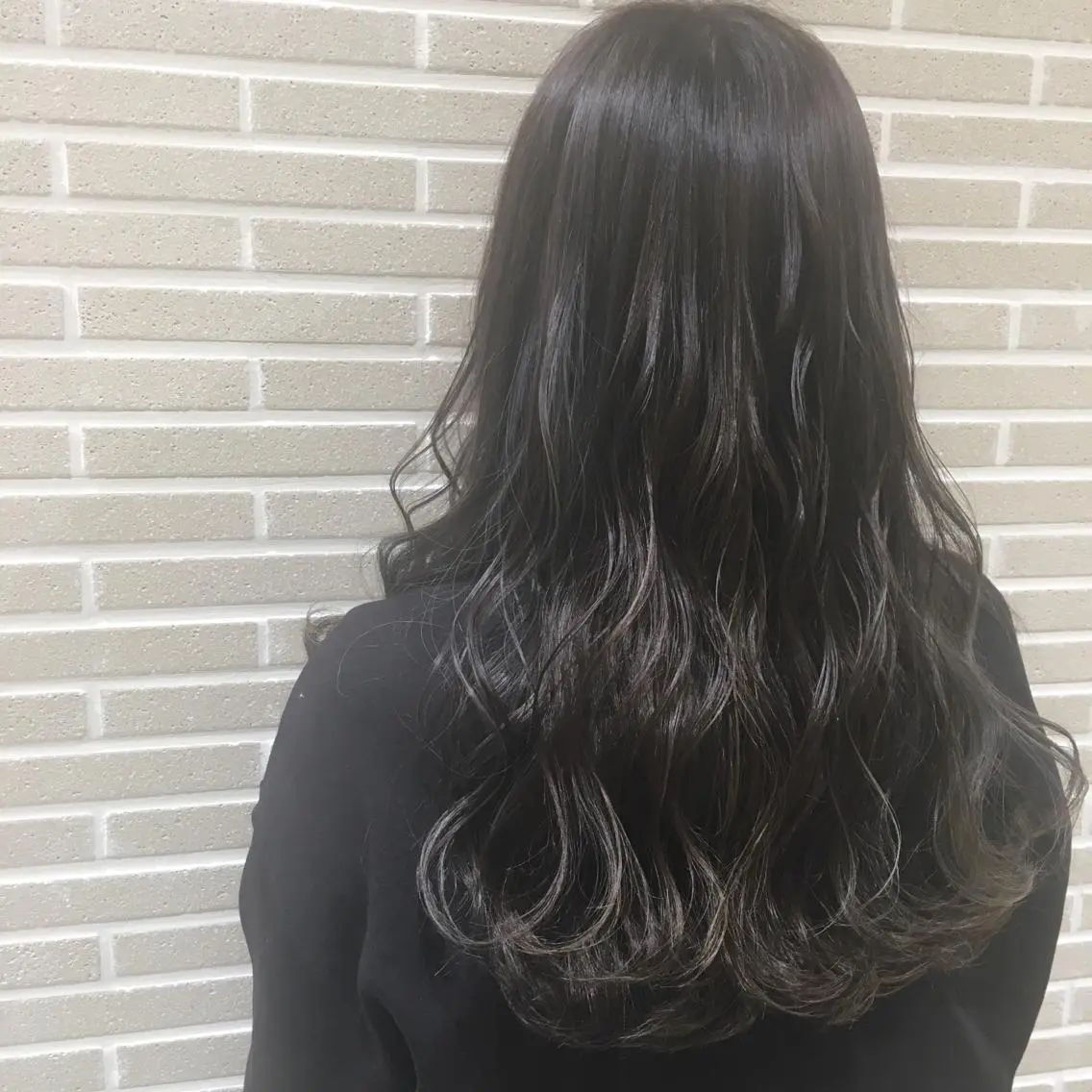 カラー 植田 菜月のヘアスタイル