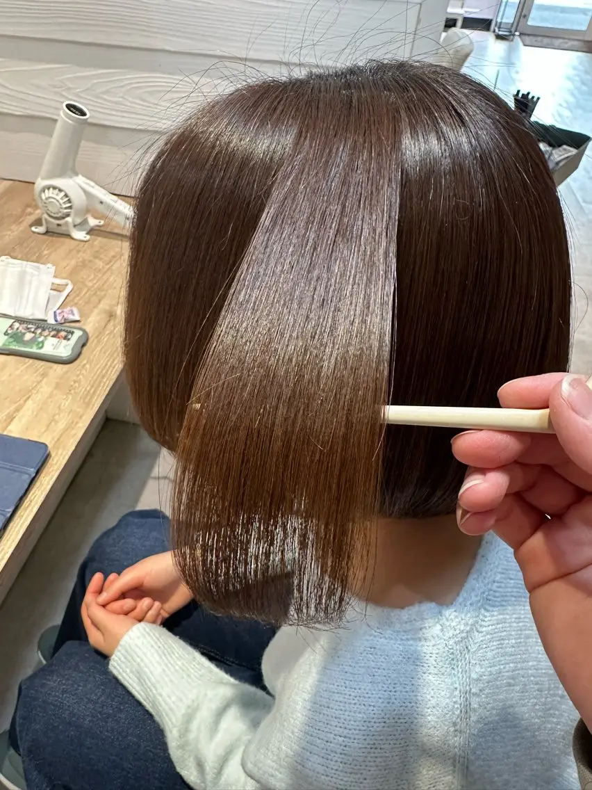 ミディアム カット 縮毛矯正 Annie 吉田 裕美のヘアスタイル