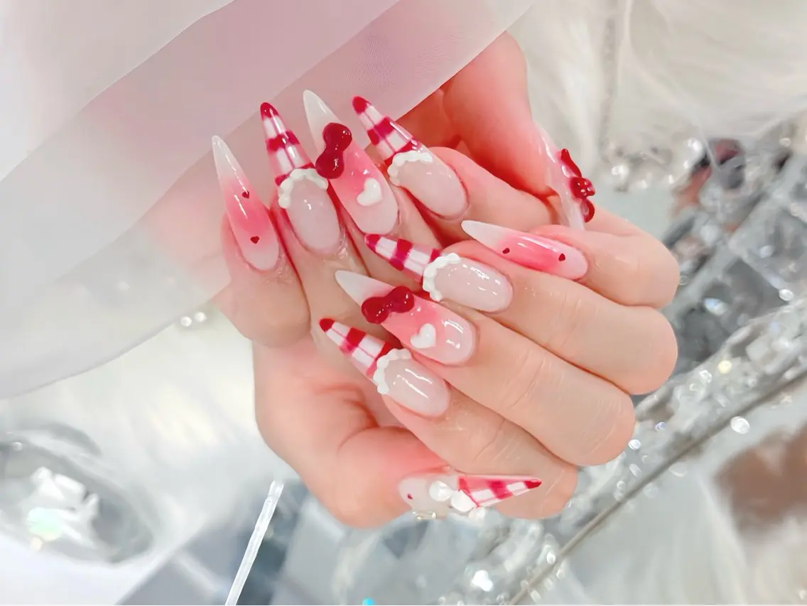 ネイル ブルー ジェルネイル ガーリー グラデーション グリーン ハンドネイル Rin Nail 新大久保店のネイルデザイン