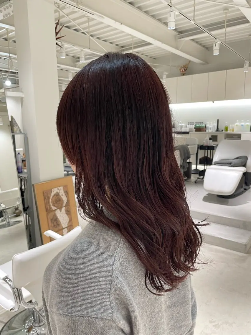 ロング カラー レッドカラー 安西 香利奈のヘアスタイル