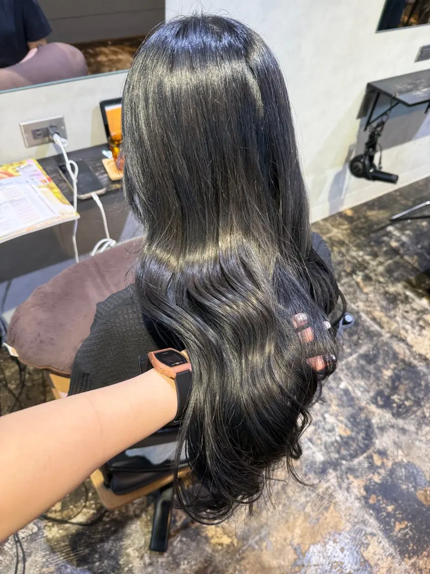 ロング カラー カット ヘアカラー トリートメント 透明感カラー/パーマ 🌀アオノのヘアスタイル
