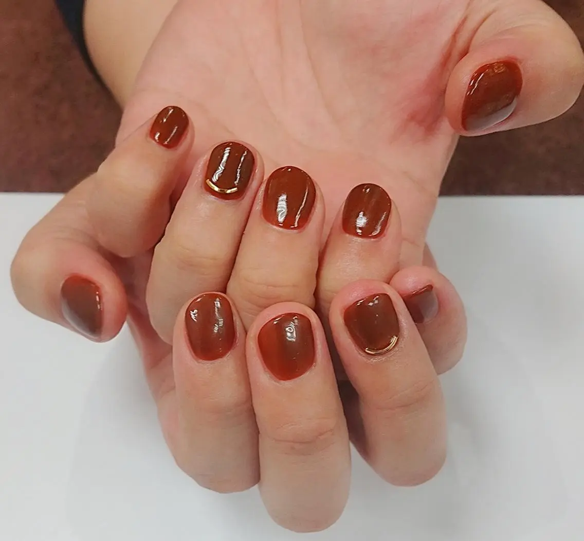 ネイル ブラウン 🍒当日もOK🍒 𝑳𝑼𝑵𝑨花井のネイルデザイン