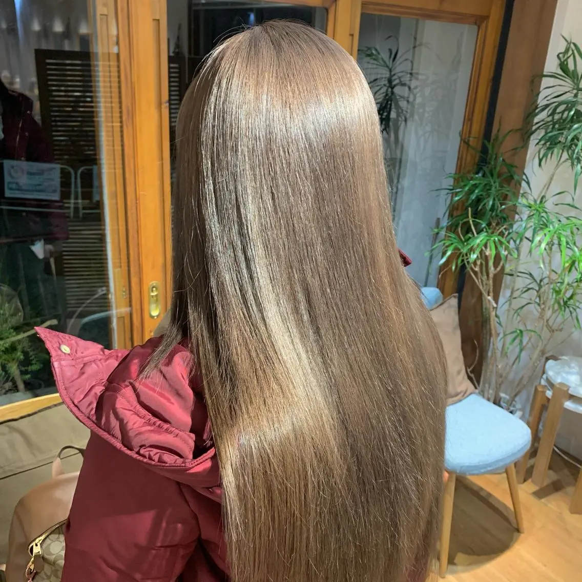 ロング カラー ベージュカラー 透明感カラー ハイトーンカラー ミルクティーベージュ little 小濱彰太のヘアスタイル