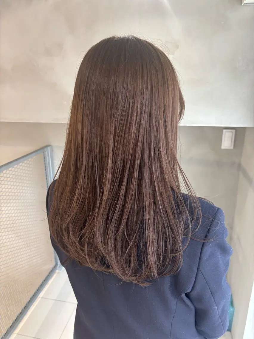 セミロング カラー 透明感カラー ダブルカラー ヘアカラー 🧸柔らかベージュ/ 顔周りレイヤー/ミクのヘアスタイル