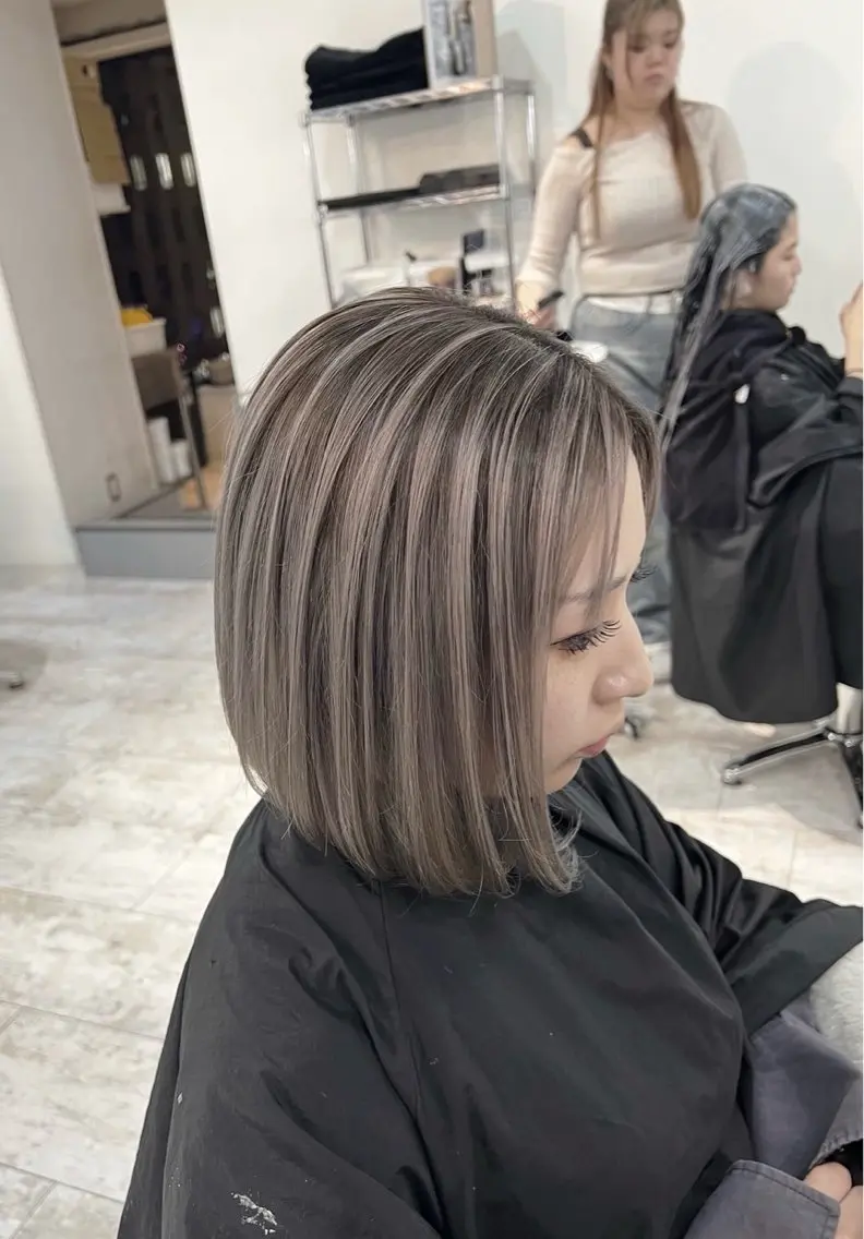 ショート カラー バレイヤージュ グレージュ レイヤーカット 指名数No.1 /NAOYAのヘアスタイル