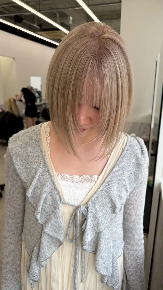 ショート カラー ブリーチ ケアブリーチ トリートメント ヘアカラー ブリーチ/ハイトーン 名古屋栄/SHIONのヘアスタイル