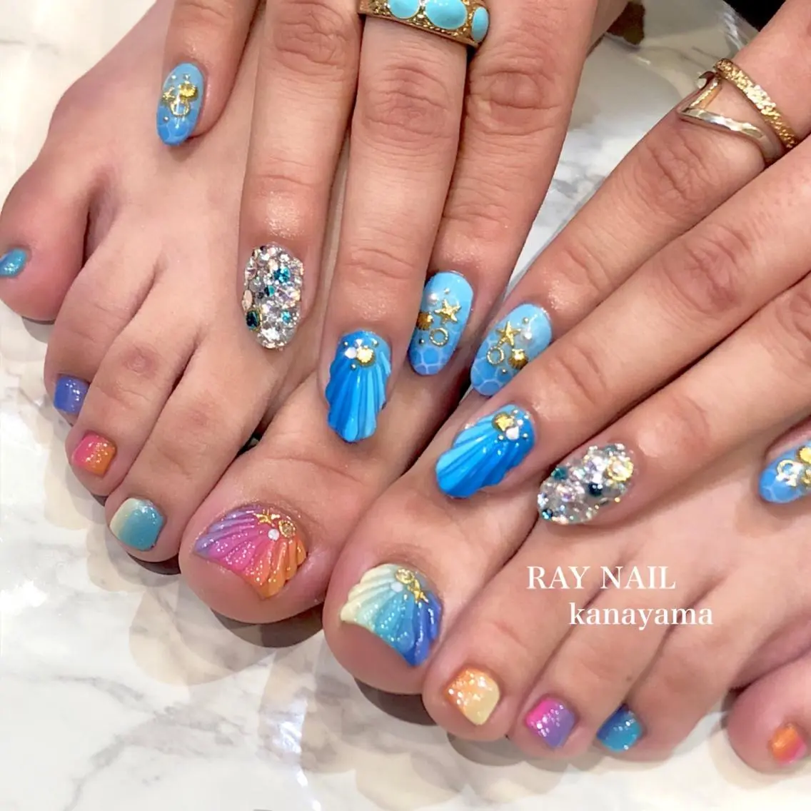 ネイル ブルー フットネイル ハンドネイル フットネイル Arowa 伊田のネイルデザイン