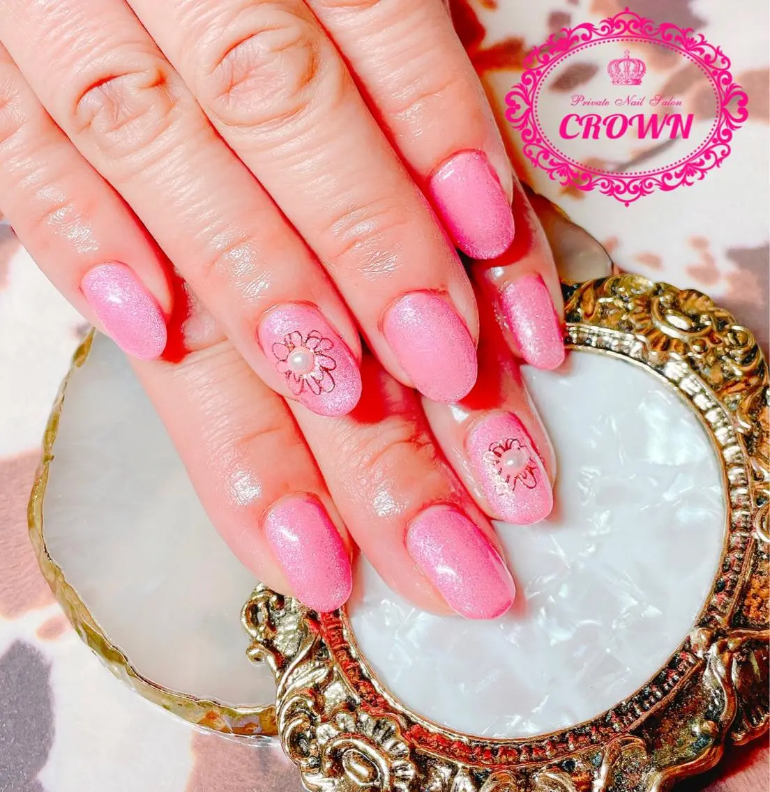 ネイル ハンドネイル CROWN プライベートサロンのネイルデザイン