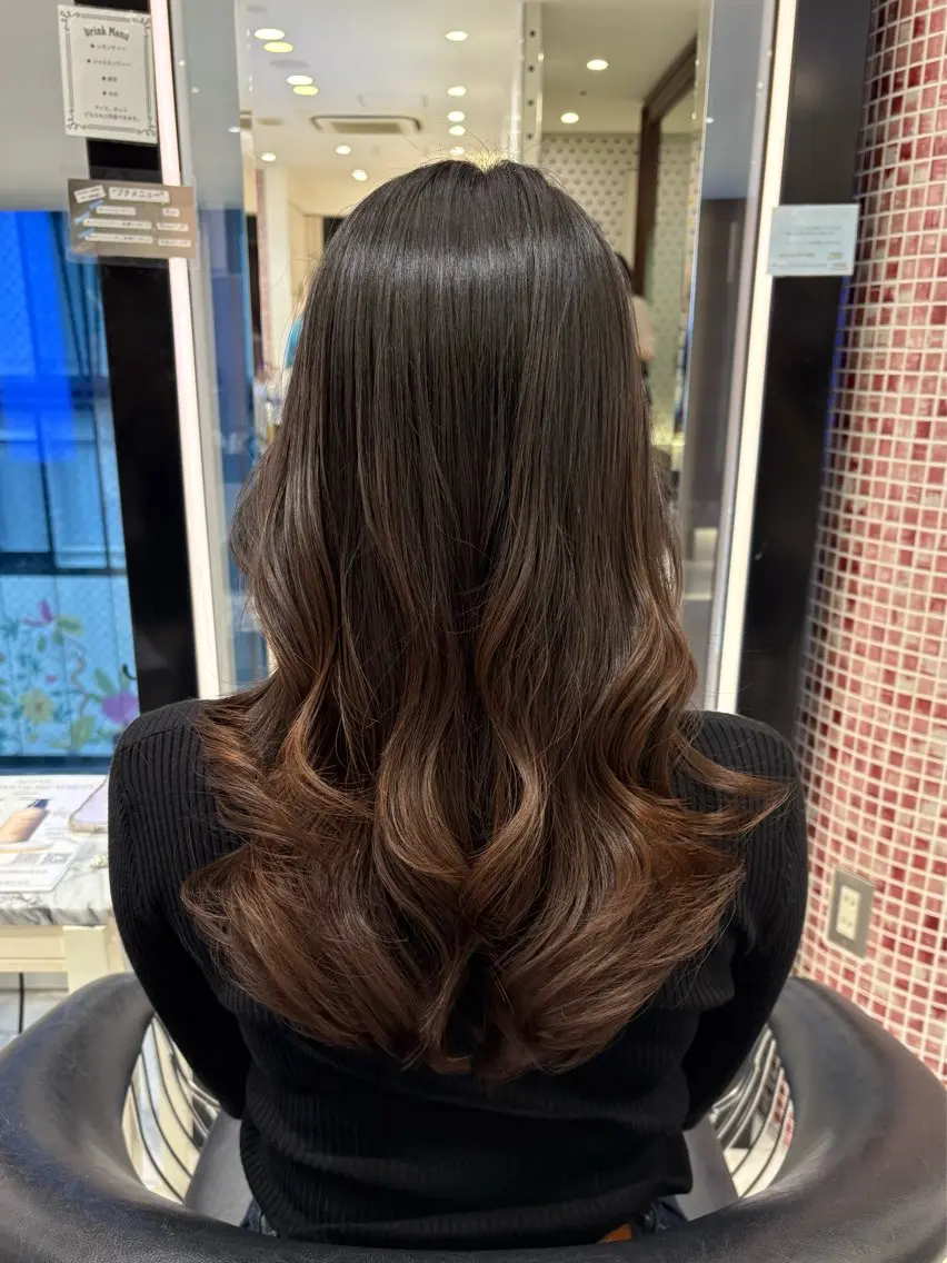 セミロング パーマ カット パーマ 韓国っぽ水光肌カラー マンツーマン🫧なおのヘアスタイル