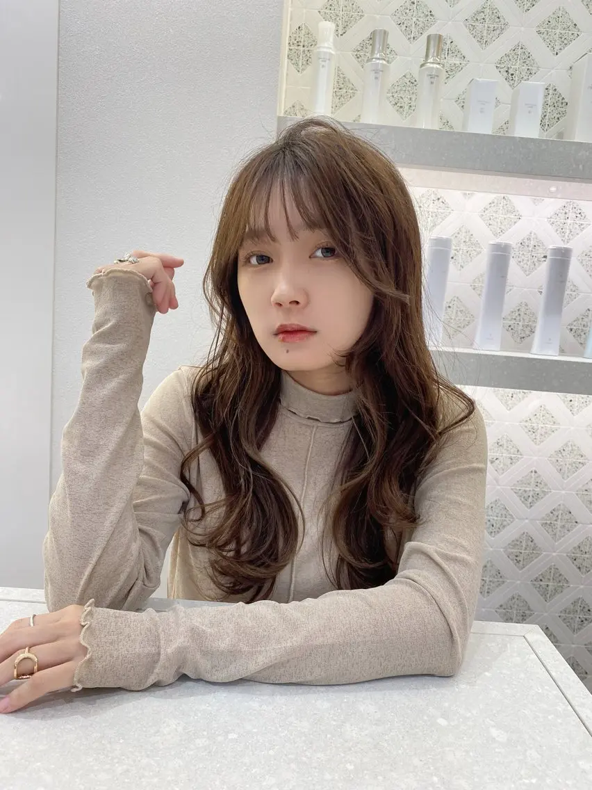 ロング ヘアカラー トリートメント ヘッドスパ SHOKO スタイリストのヘアスタイル