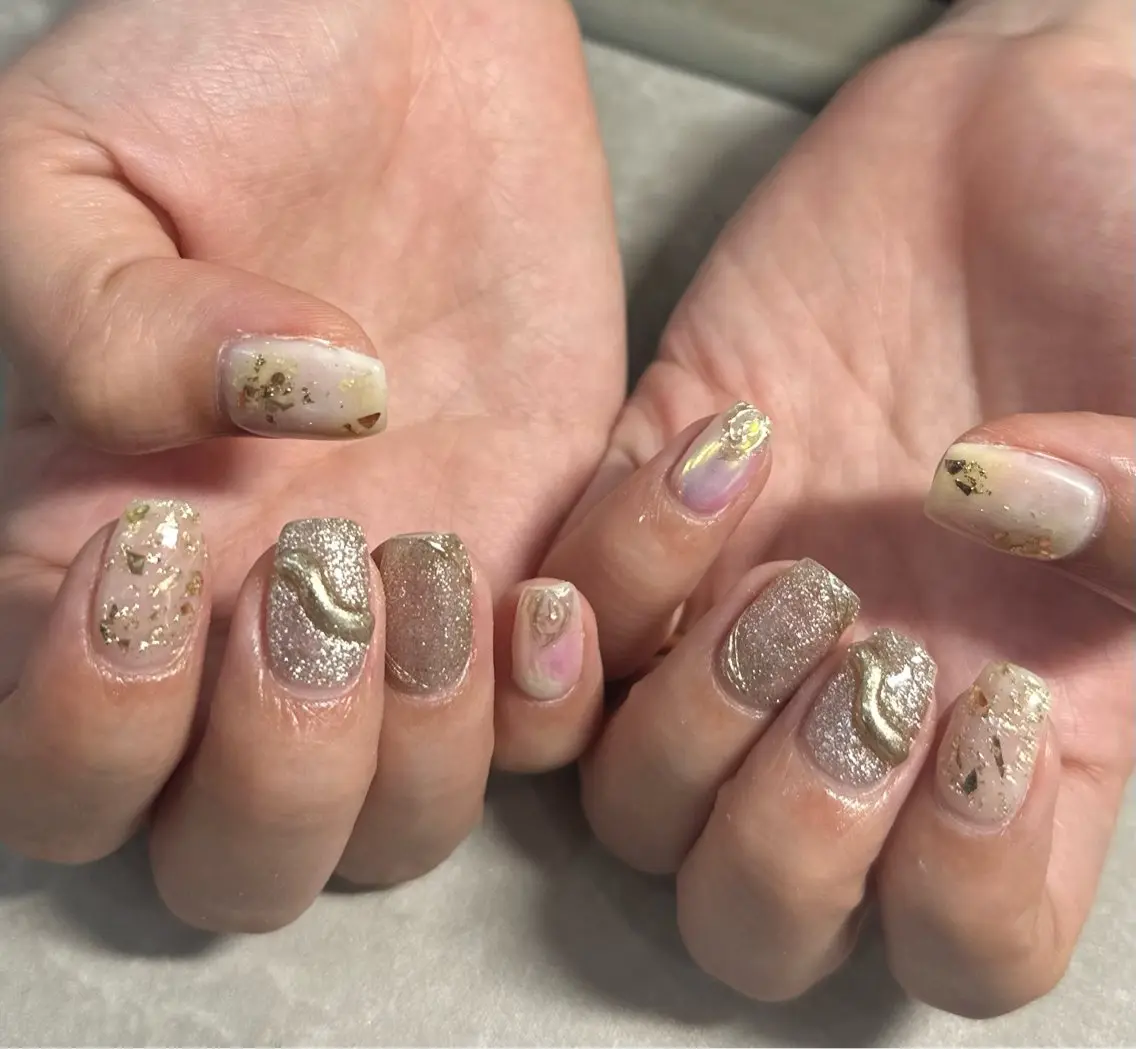 ネイル ハンドネイル フットネイル LAVISH nanamiのネイルデザイン