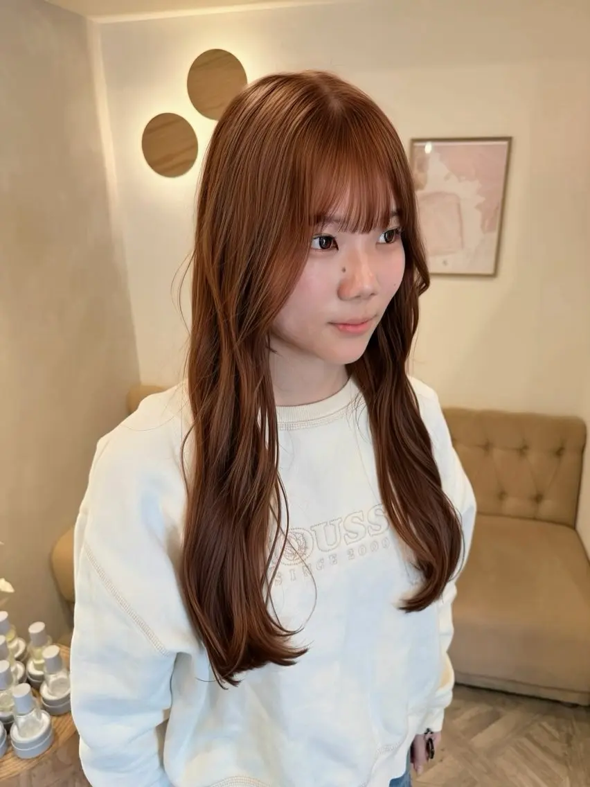 ロング カラー ベージュカラー ダブルカラー ミルクティーベージュ ヘアカラー トリートメント 草野ゆずき⌇縮毛矯正 ⌇Wカラー⌇レイヤーのヘアスタイル