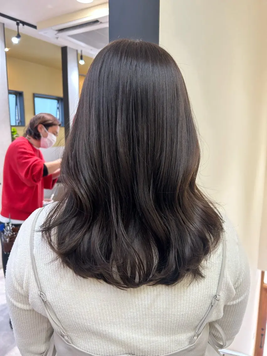 セミロング カラー ベージュカラー ショコラベージュ カット ヘアカラー トリートメント hubhair レイヤー/透明感のヘアスタイル