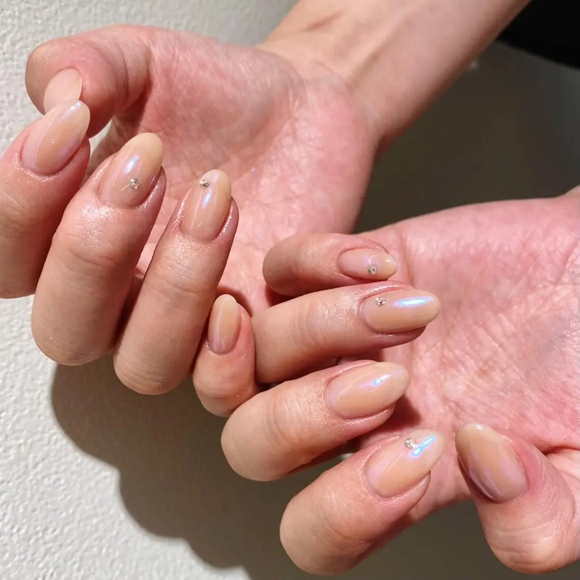 ネイル オーロラネイル ストーンネイル ハンドネイル NailAVANCE miyuのネイルデザイン