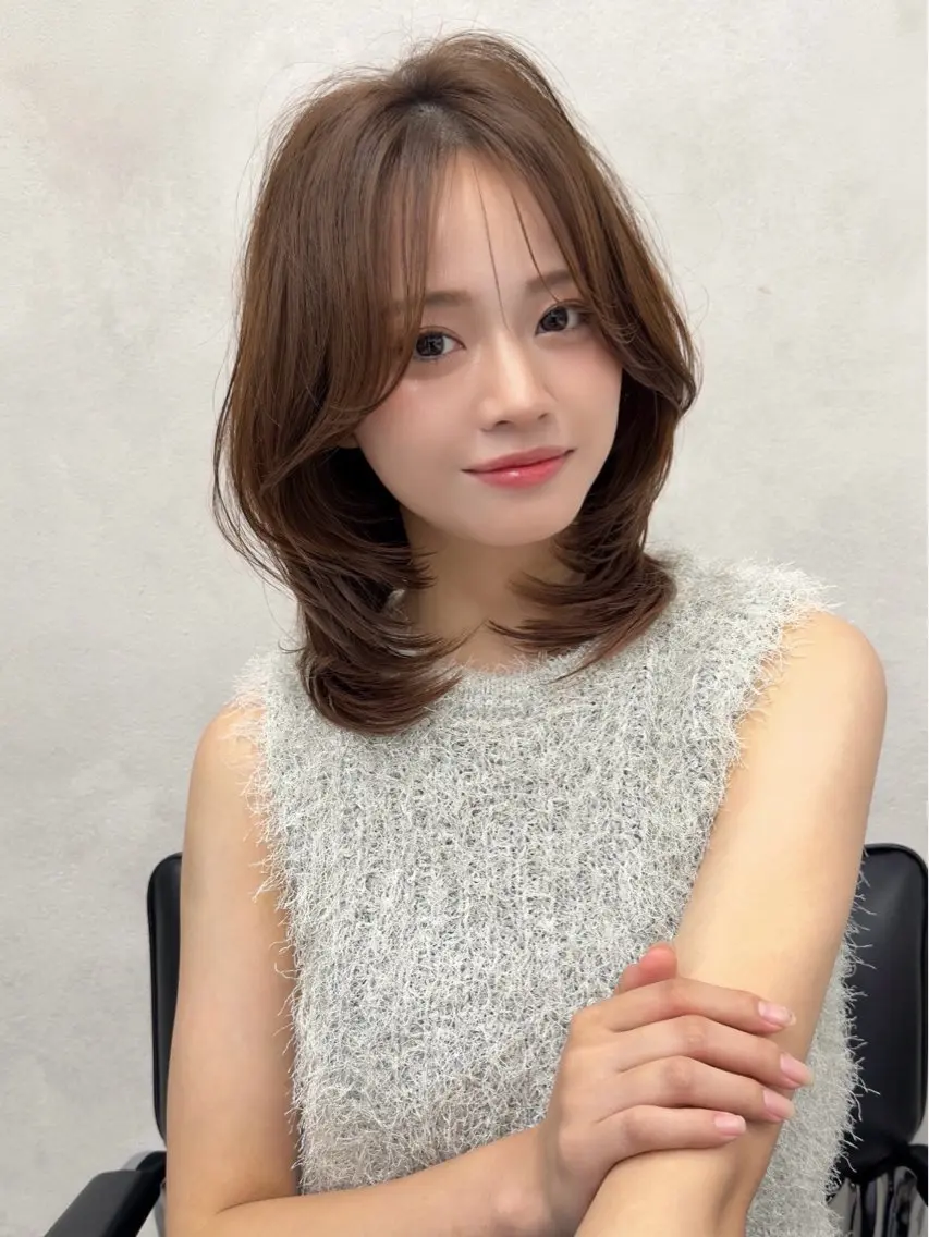 ミディアム ✨レイヤー・ブリーチ なしダブル特化✨のヘアスタイル