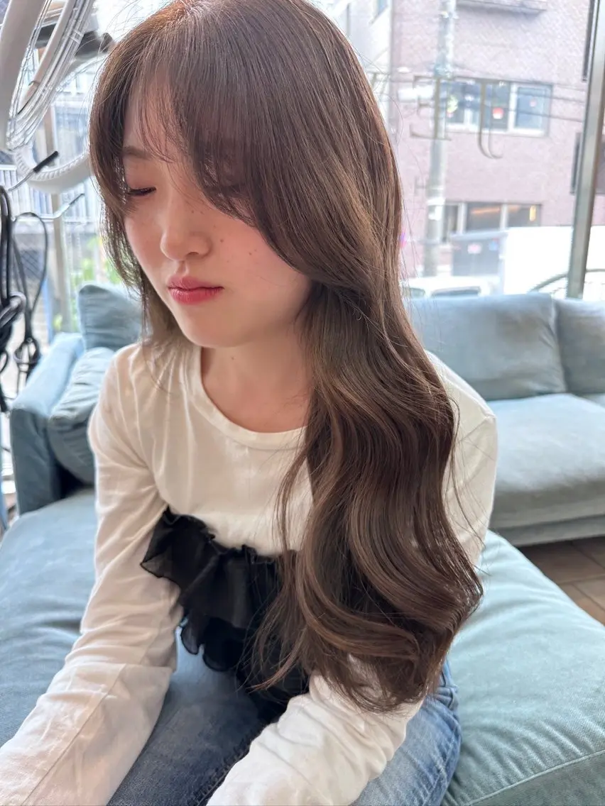ロング カット パーマ 透明感カラー/ 表参道/こはるのヘアスタイル