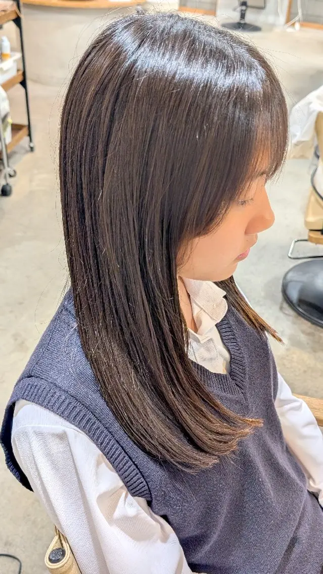 ロング サイドバング 【女性限定】 しおりのヘアスタイル