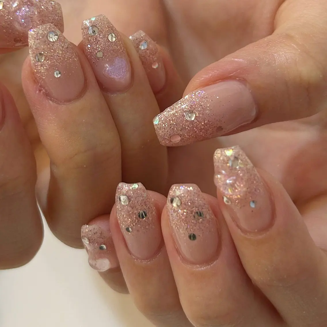 ネイル ハンドネイル ViViA momokaのネイルデザイン