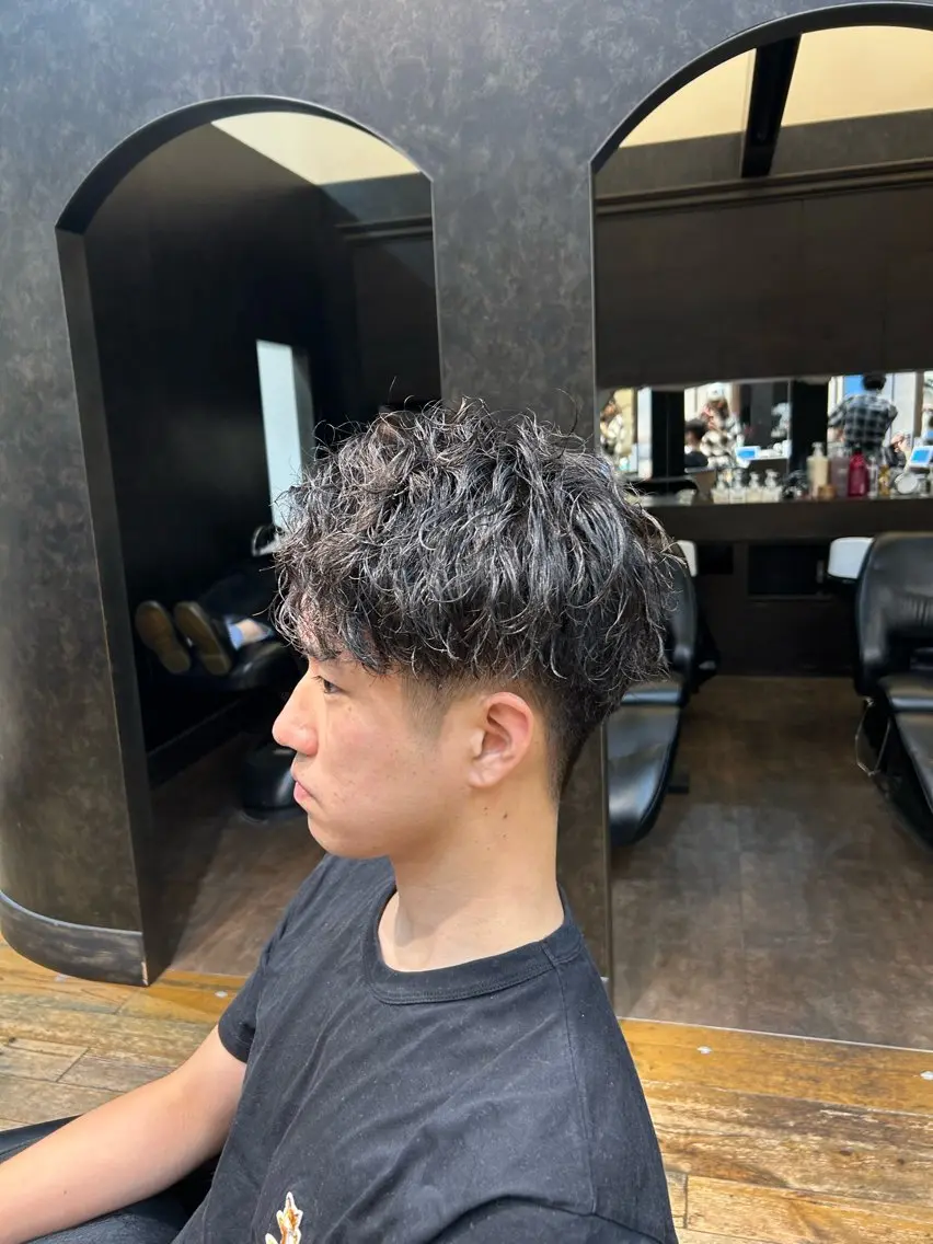 パーマ メンズ メンズパーマ ツイストスパイラルパーマ スパイラルパーマ カット パーマ 🐲ツイスパ🐲 フェード/龍のヘアスタイル
