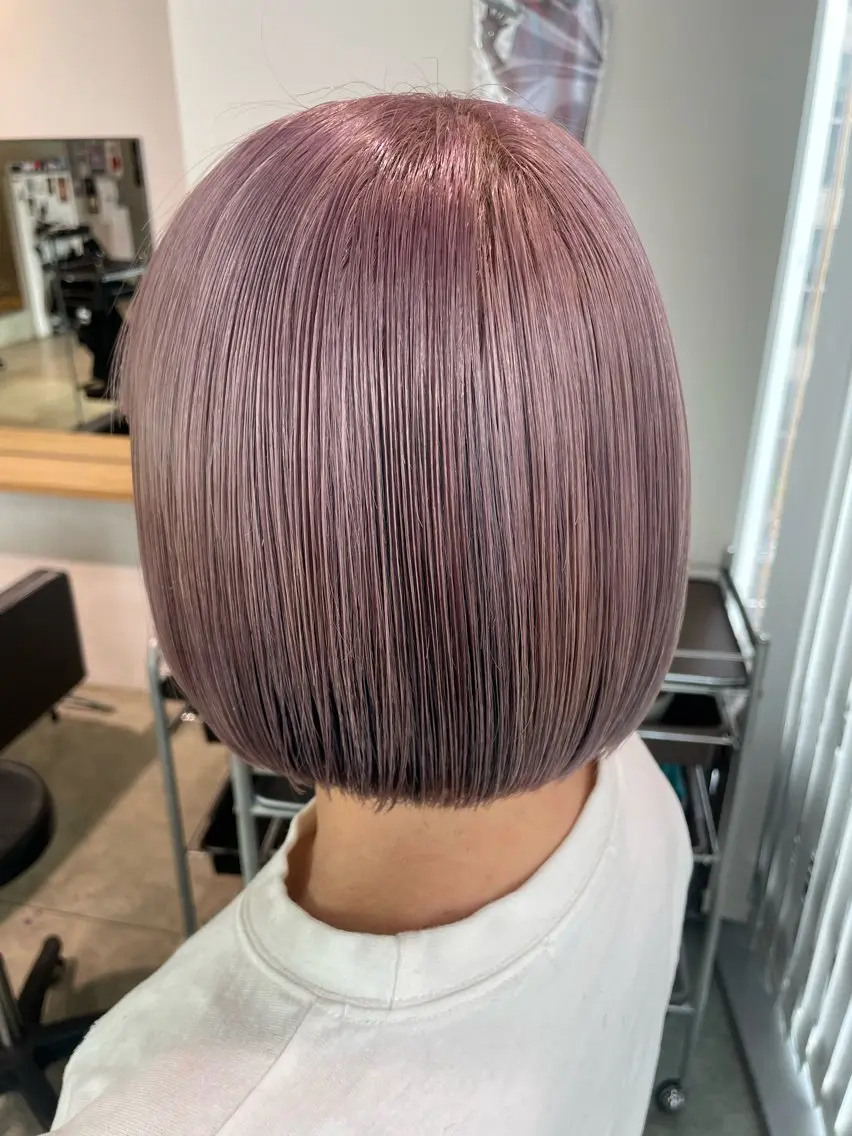 ミディアム カラー インナーカラー 推し ブリーチ 髪質改善のヘアスタイル