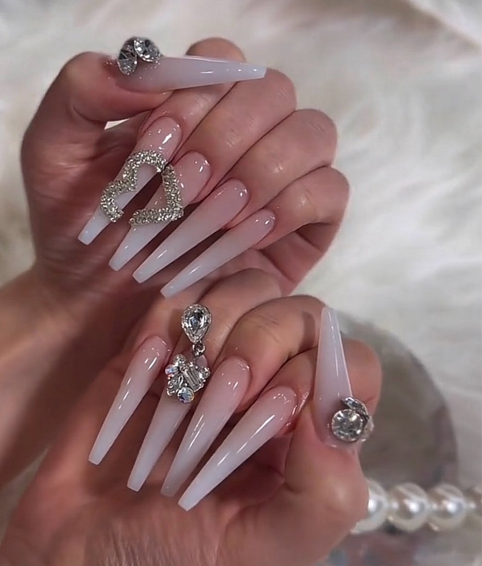 ネイル ハンドネイル NiJi Nailsのネイルデザイン