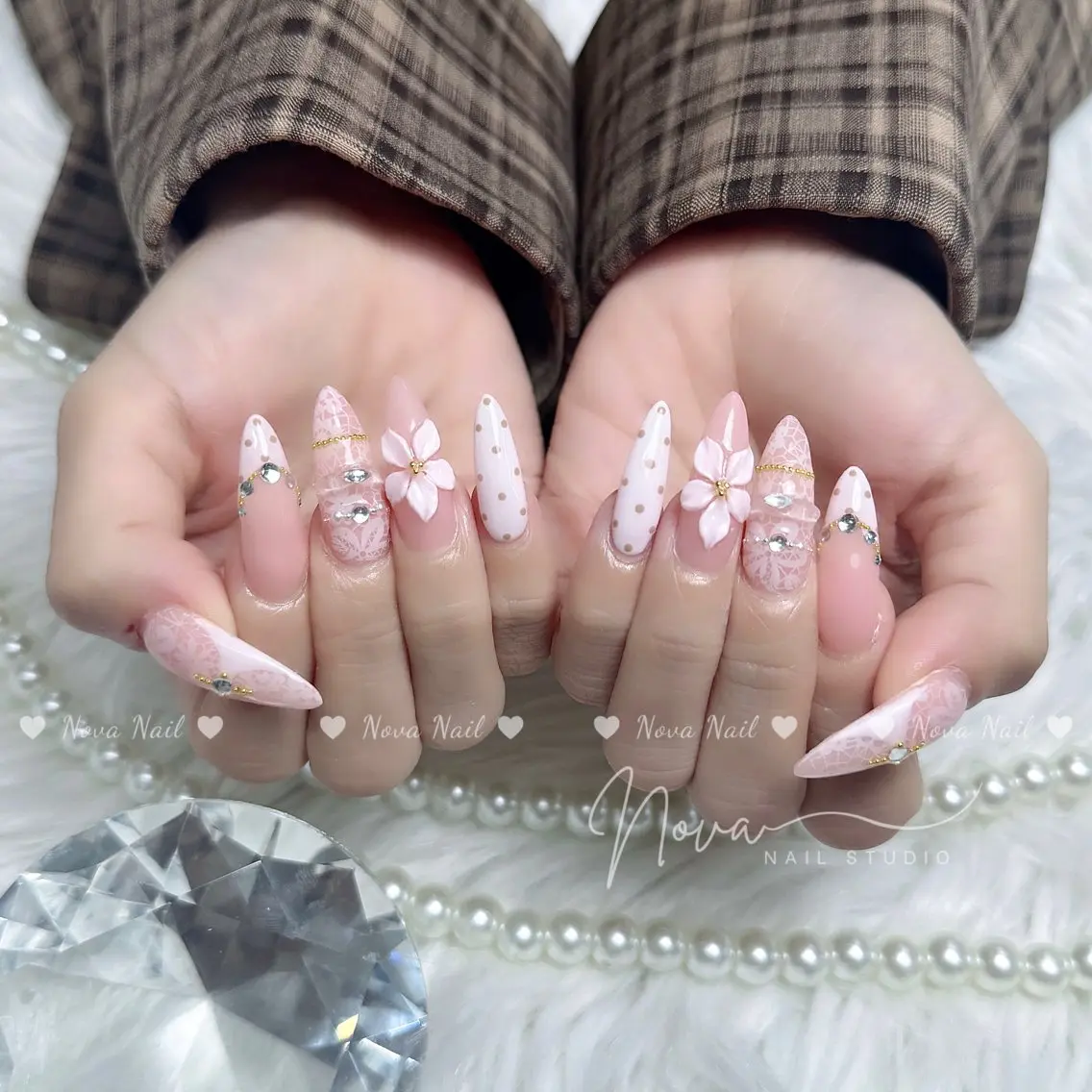 ネイル ハンドネイル ハンドケア Kitty Nail Novaのネイルデザイン