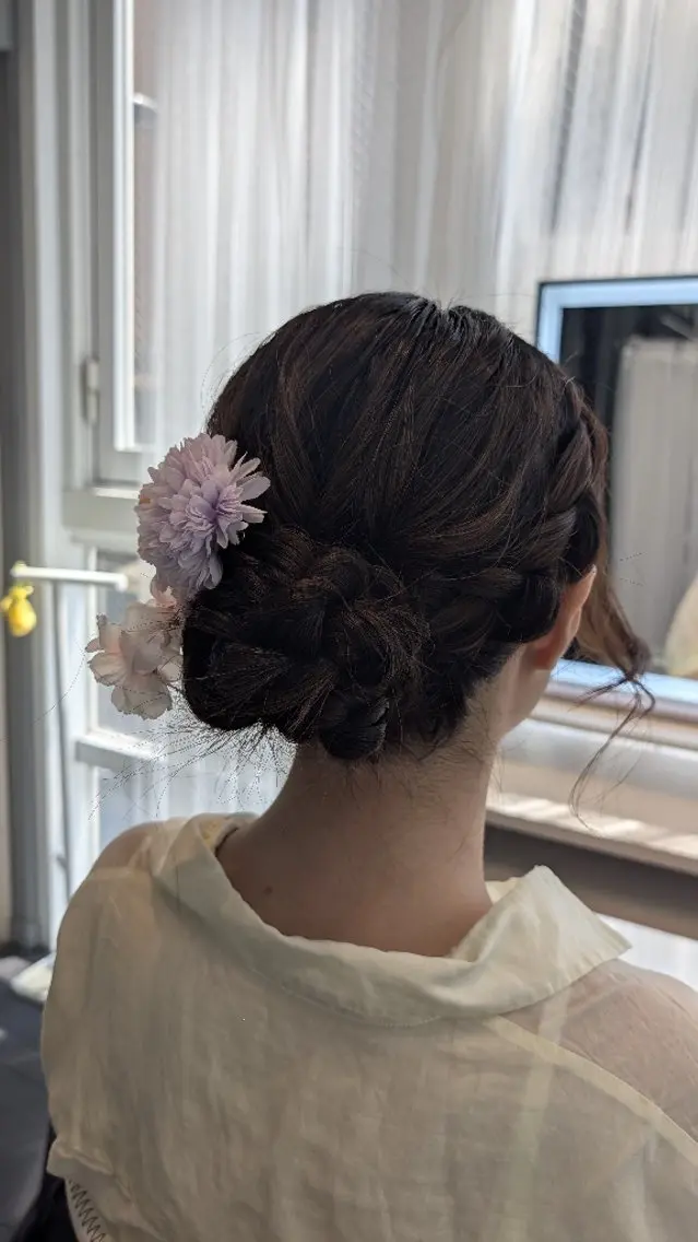 ミディアム ヘアアレンジ ハーフアップ 結婚式・ブライダル ヘアセット 似合わせヘアメイク 🫧moko🫧のヘアスタイル