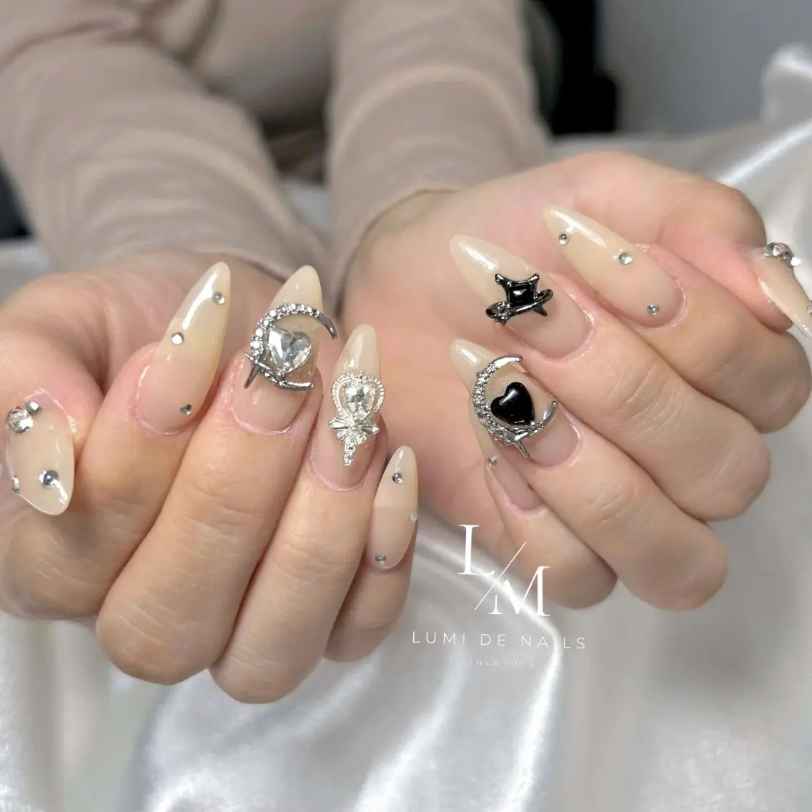 ネイル ジェルネイル ハンドネイル Lumi de nailsのネイルデザイン
