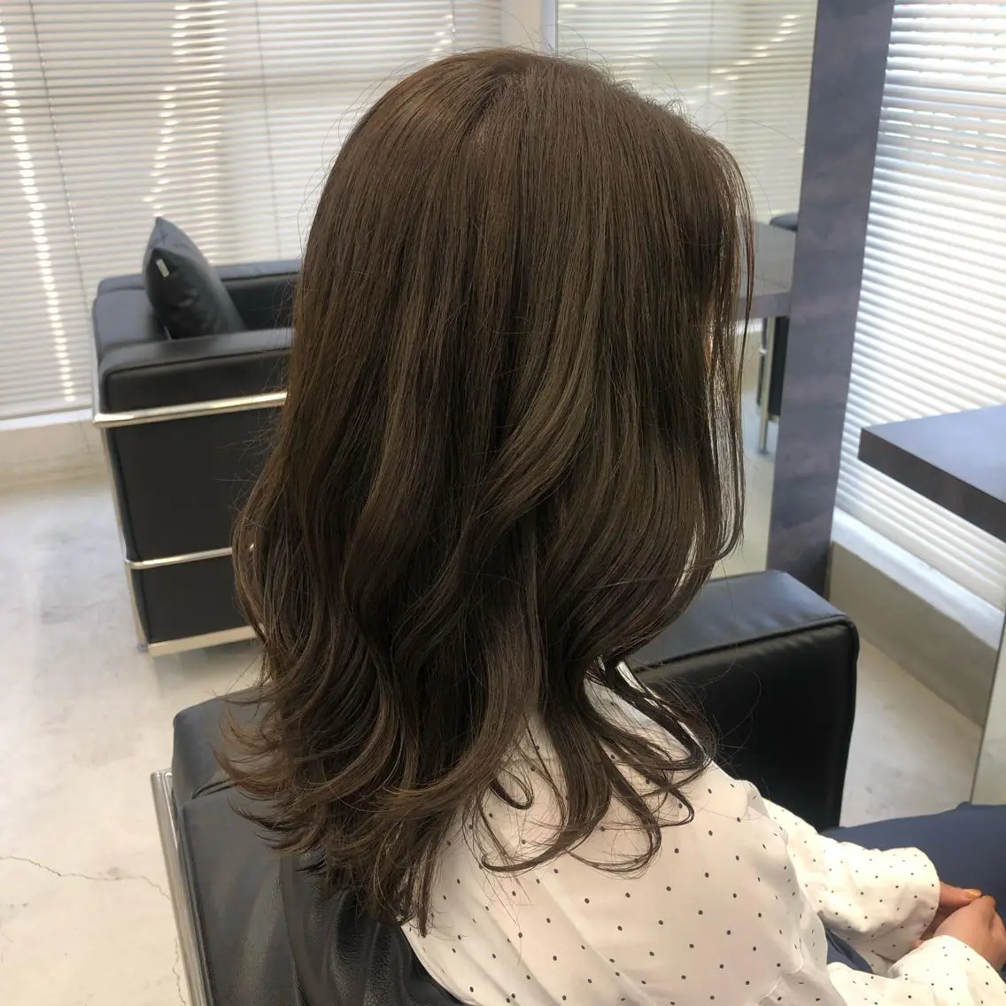 セミロング カラー オリーブカラー ヘアカラー 🌼渋谷韓国レイヤー 桑尾幸奈🌼のヘアスタイル