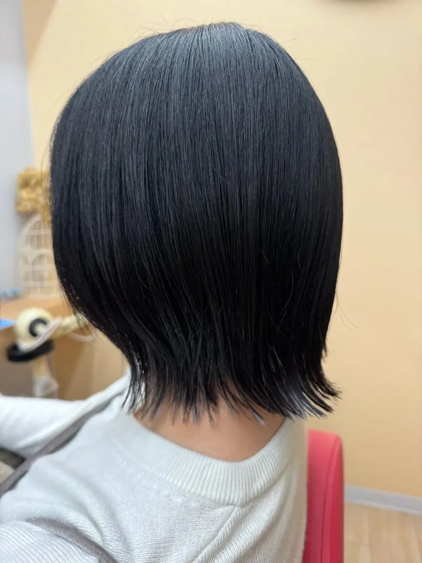 ショート カット 小倉 沙織のヘアスタイル
