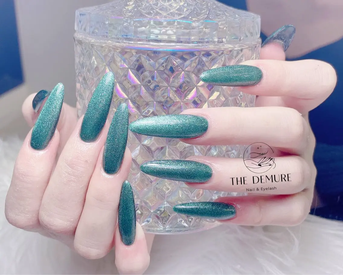 ネイル ハンドネイル ハンドケア Demure リサ銀座店のネイルデザイン