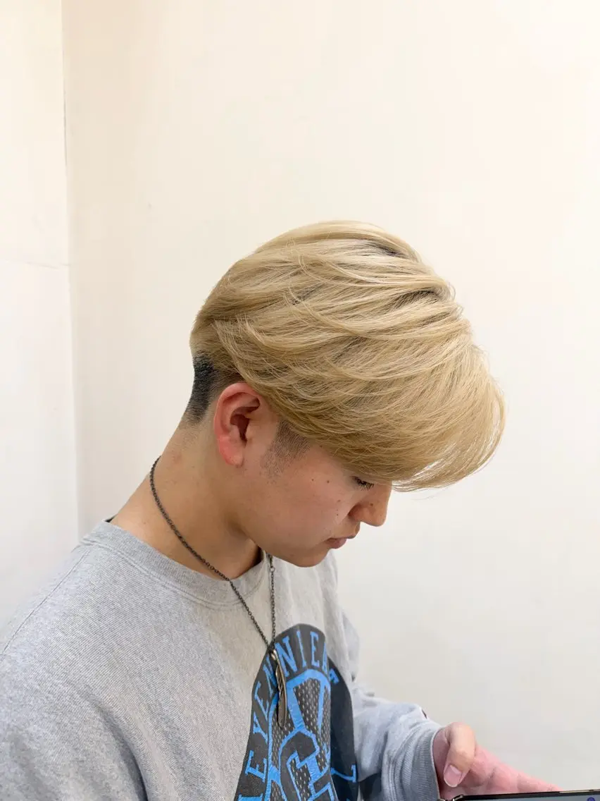 ミディアム パーマ メンズ TUM🔥フェード/ メンズパーマのヘアスタイル