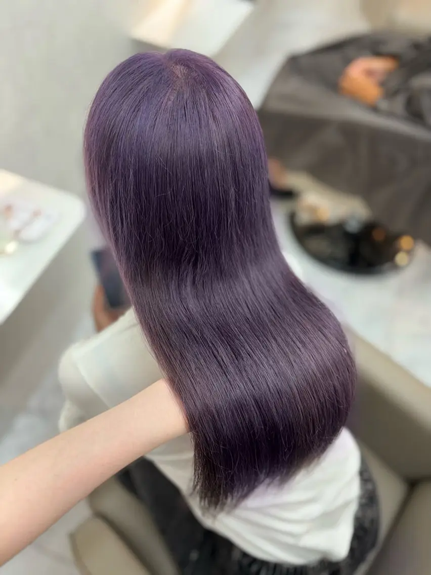 【黄ばみ消し】ブリーチ1回ラベンダーカラー💜➕高保湿トリートメント✨の写真