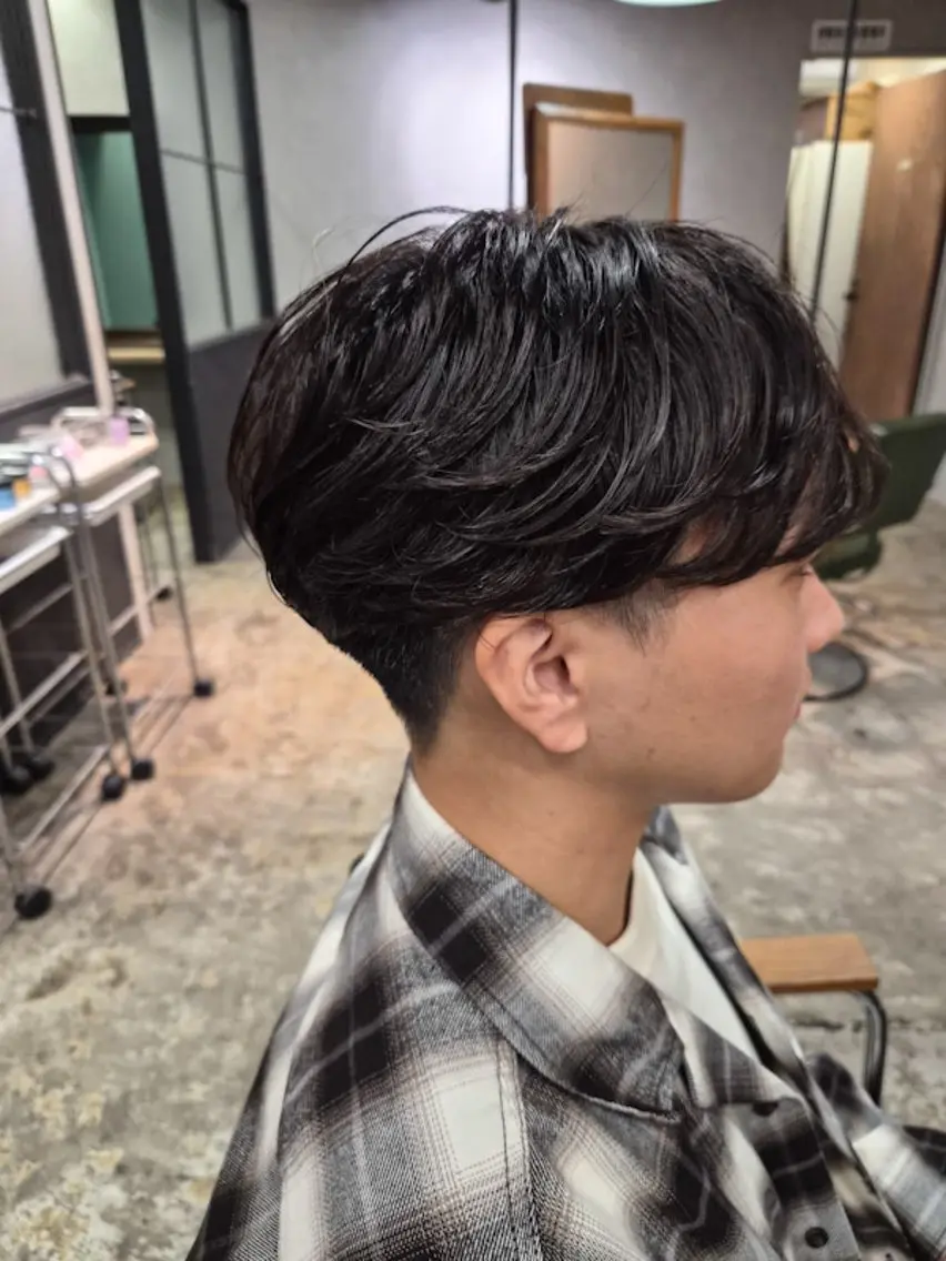 メンズ パーマ 特殊パーマ 片山恭兵のヘアスタイル