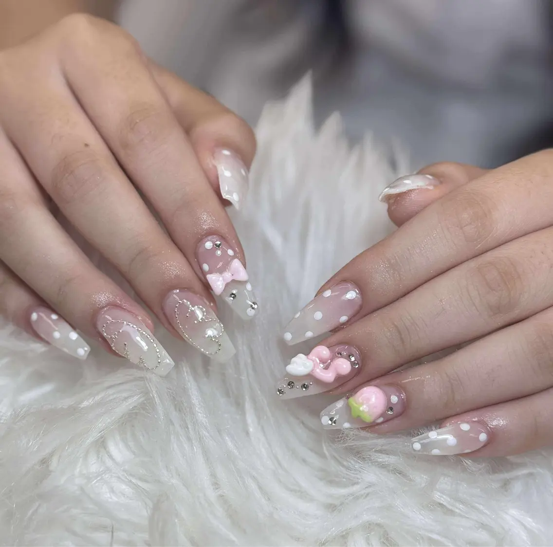 ネイル ハンドネイル ハンドケア Anh Nail 歌舞伎町のネイルデザイン