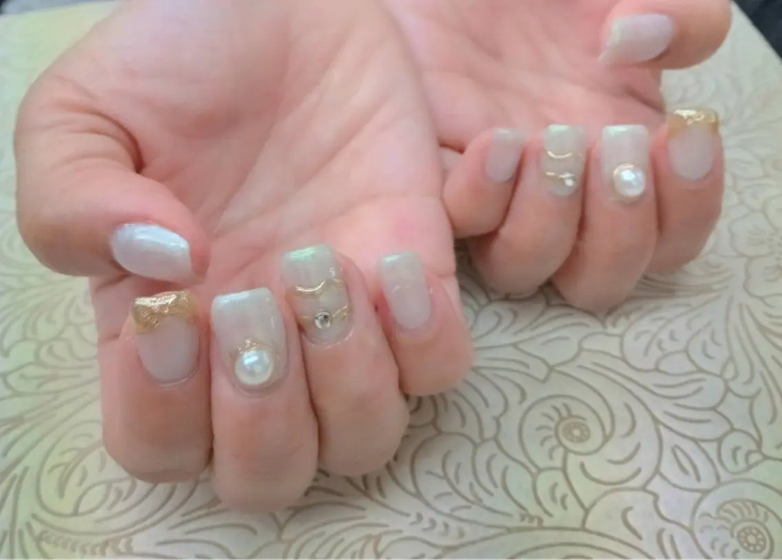 ネイル フラワーネイル precious nail roomのネイルデザイン