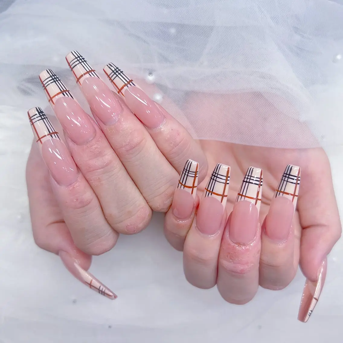 ネイル アートネイル オーロラネイル チークネイル 長さ出し フットネイル Miya _nailのネイルデザイン