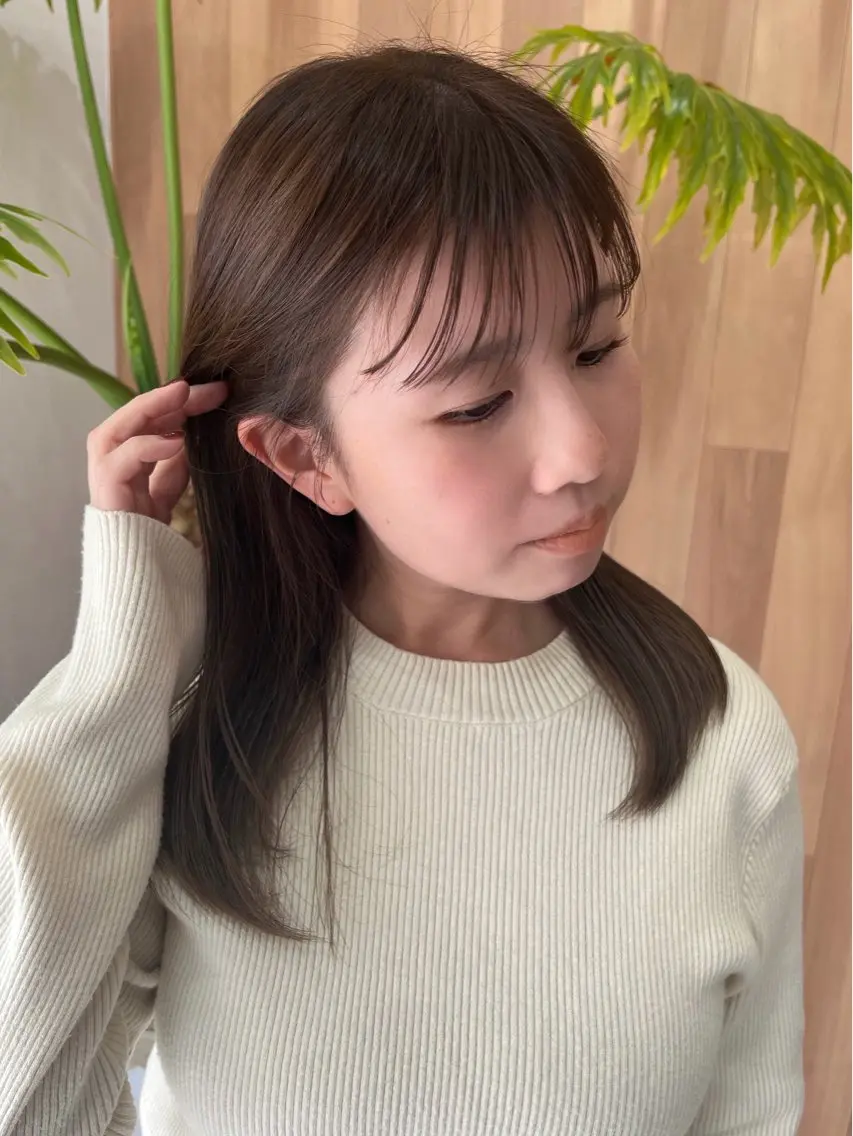 ミディアム カラー ベージュカラー 村田 萌のヘアスタイル