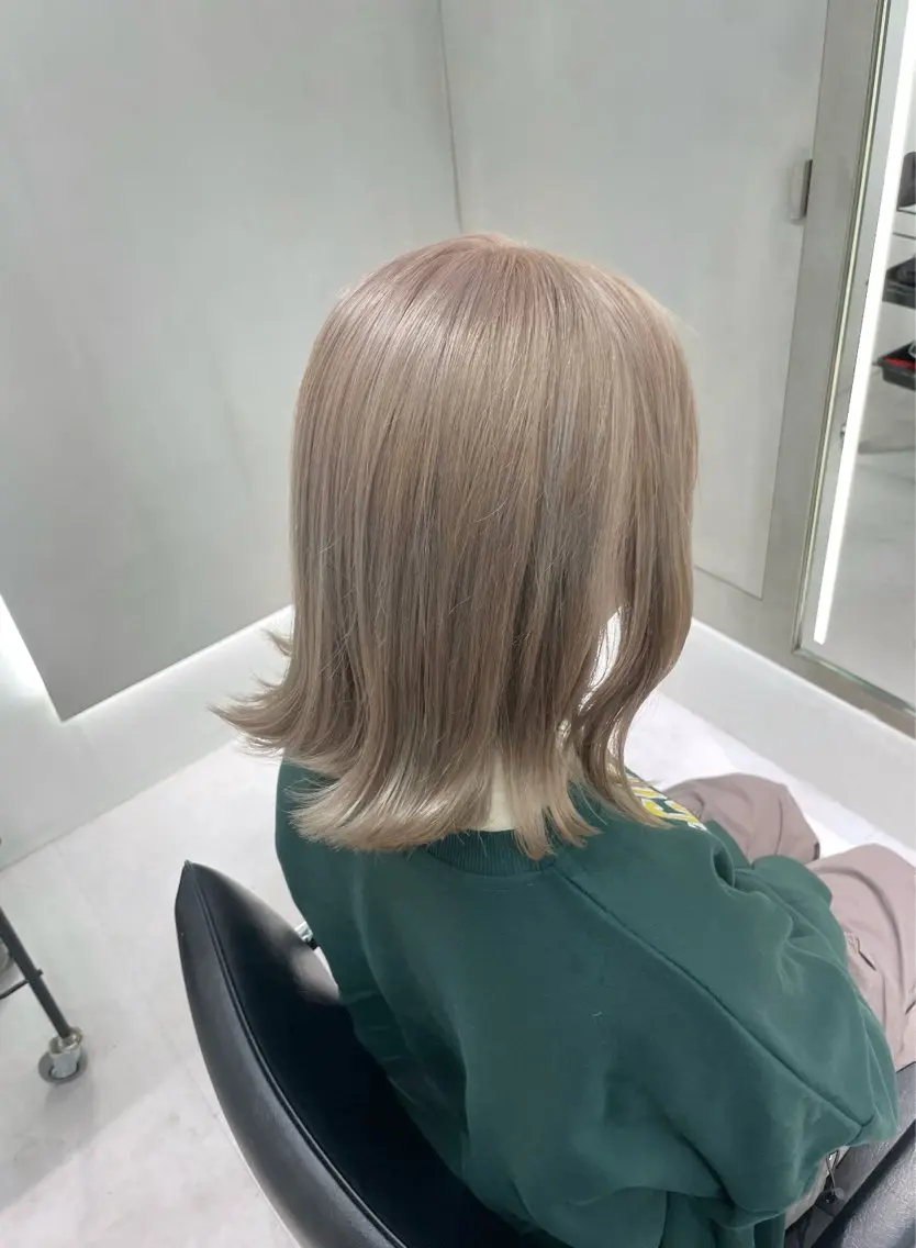 ミディアム カラー カット ヘアカラー トリートメント 湯田 竜也のヘアスタイル