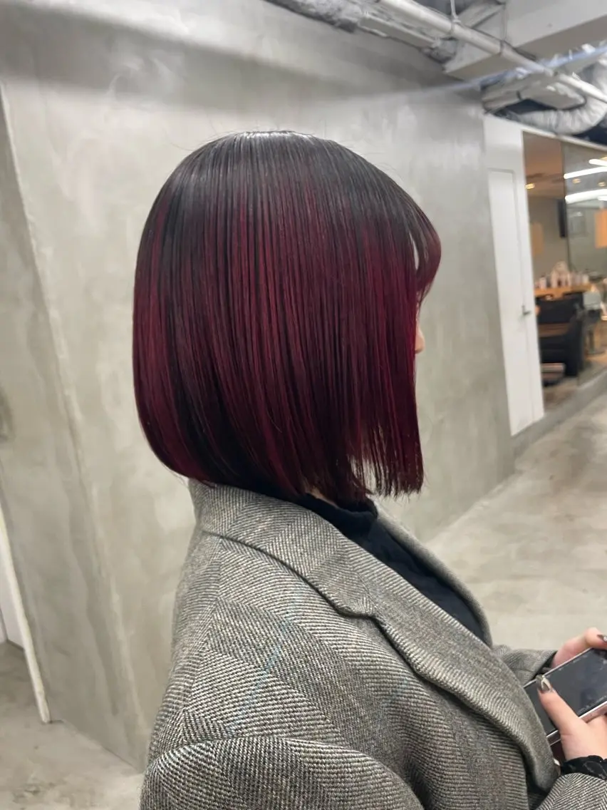 カラー グラデーションカラー レッドカラー ヘアカラー トリートメント ハイトーン/レイヤー 🌸さくらのヘアスタイル