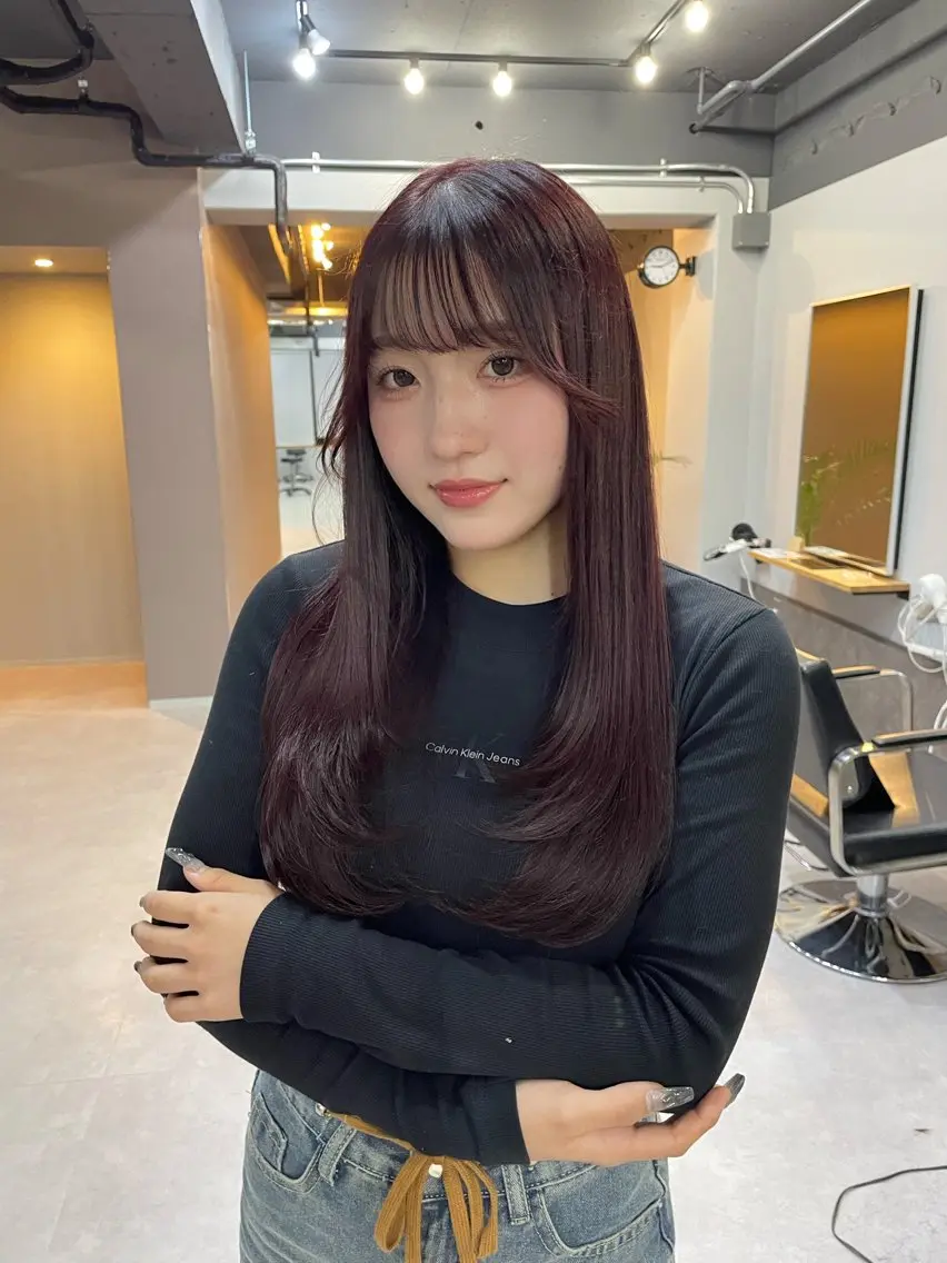 ミディアム カラー カット ヘアカラー トリートメント レイヤーカット 西村あきやのヘアスタイル