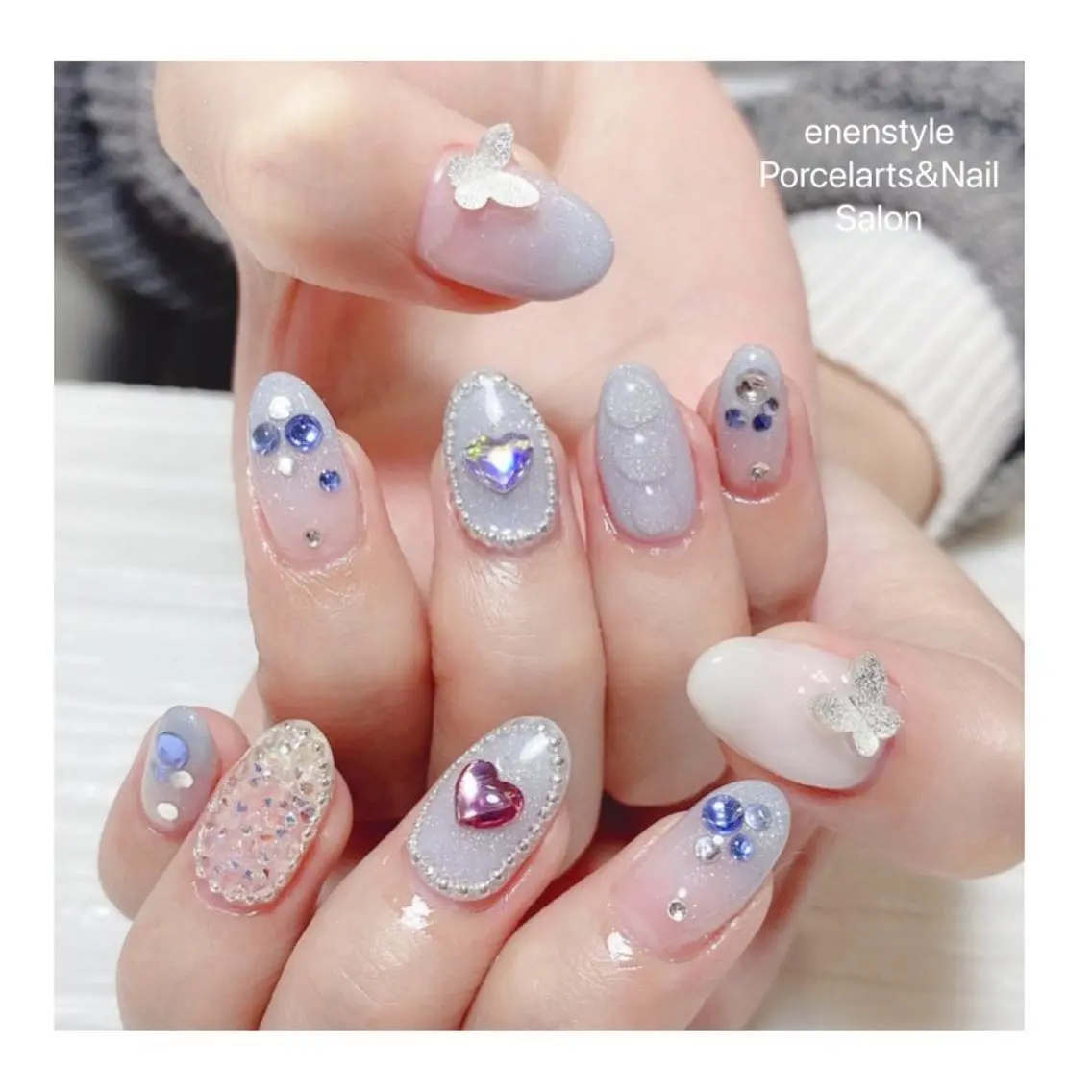 ミディアム ネイル ハンドネイル 🐾enen style 🐾のネイルデザイン